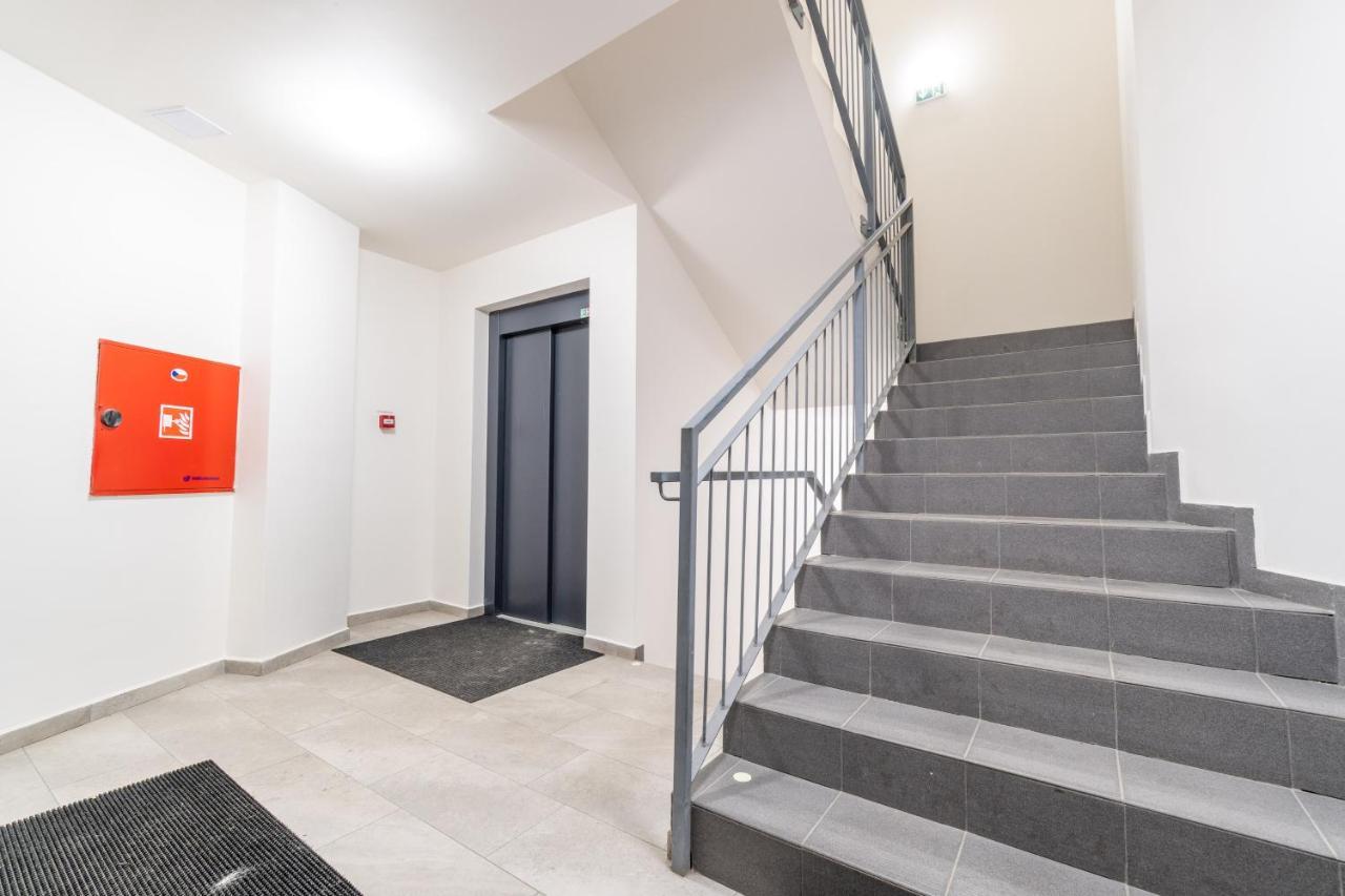 Brand New Studio Apartment #62 With Free Secure Parking In The Center - Prague — Photos 2